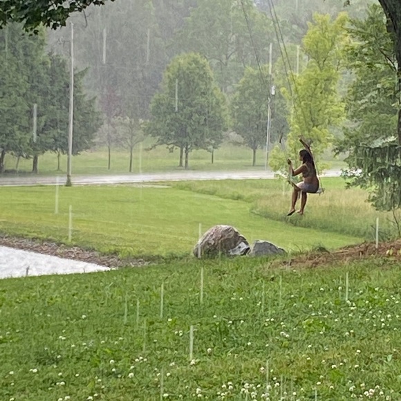 Meet your Posher, Michele - Picture 1 of 1